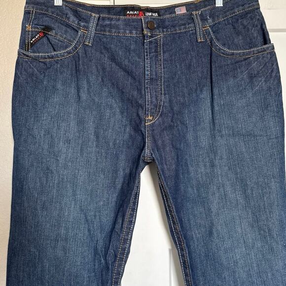 Ariat Jeans Mens 42x30 FR M4 Relaxed Low Rise Boot Cut Dark Wash Denim Work EUC - Picture 7 of 16